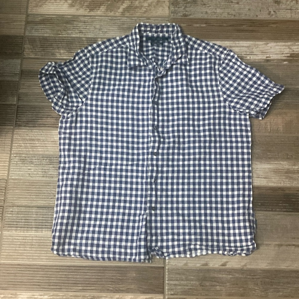 Perry Ellis Buttoned Down Shirt